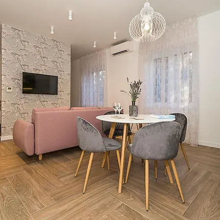 Marcel Apartmán *